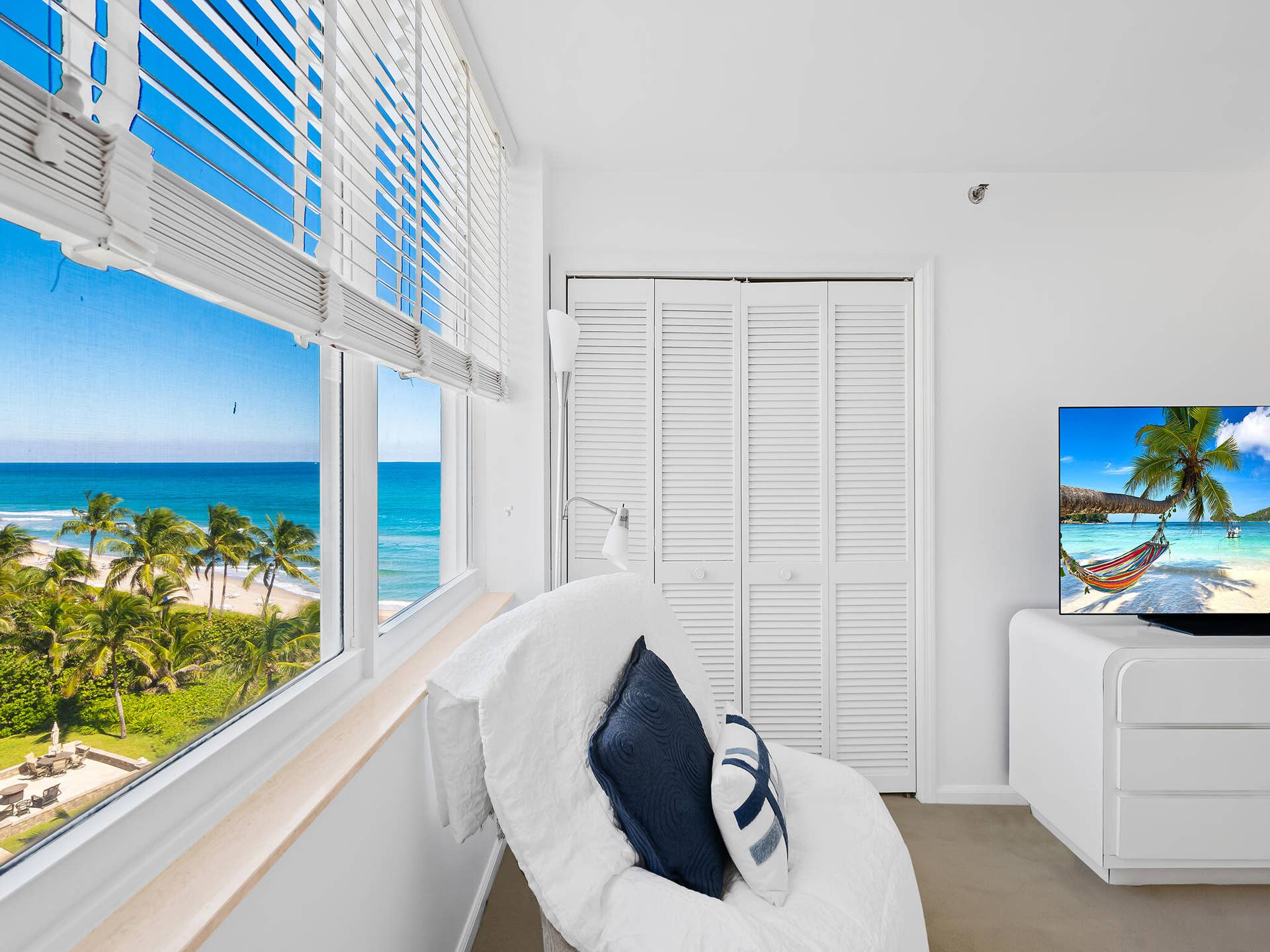 3407 S Ocean Boulevard, #7a, Highland Beach, FL 33487 DSC_4813