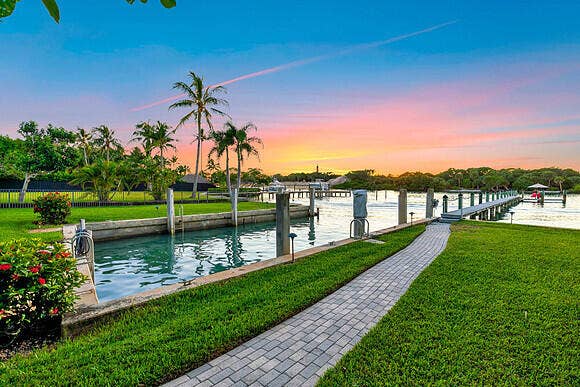 Property photo for 107 Lighthouse Drive, Jupiter Inlet Colony, FL