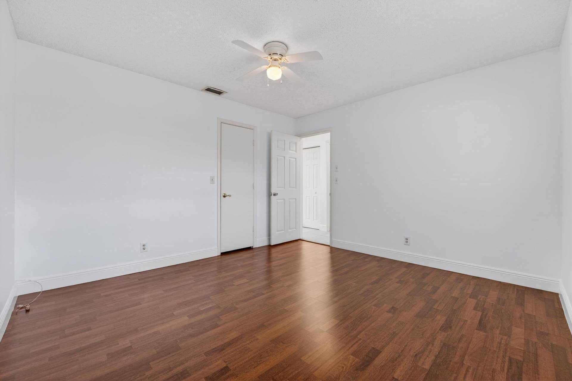 Bedroom - 28