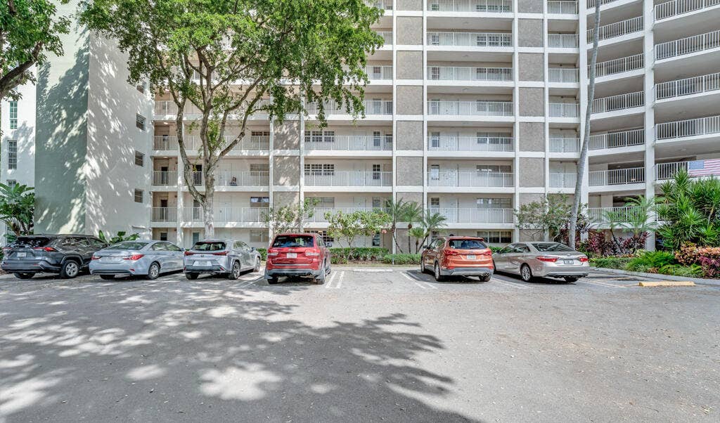 3051 N Course Drive, #110, Pompano Beach, FL 33069