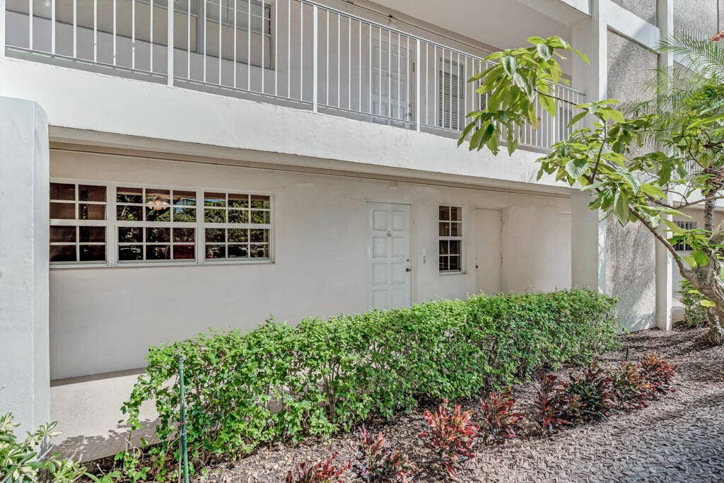 3051 N Course Drive, #110, Pompano Beach, FL 33069
