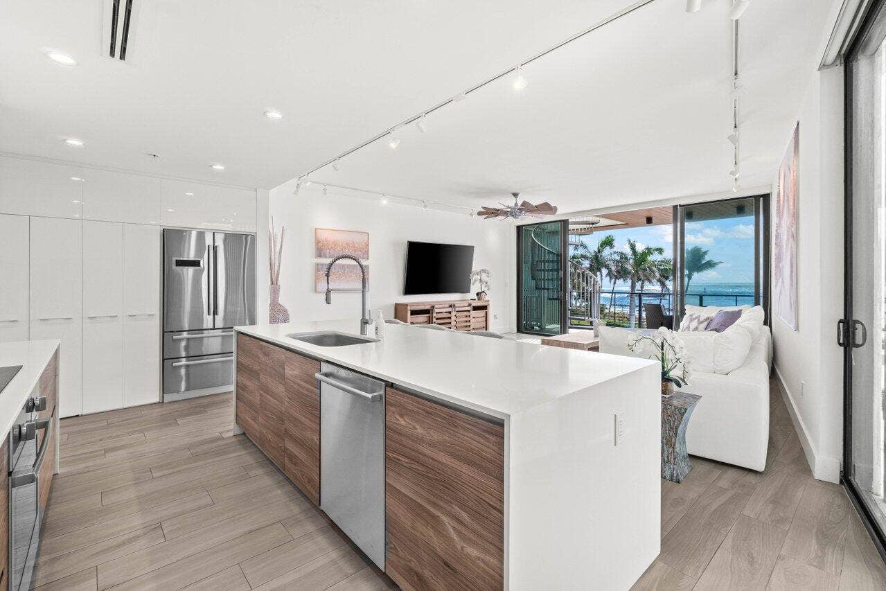 006-106InletWay-304-PalmBeachShores-FL-3