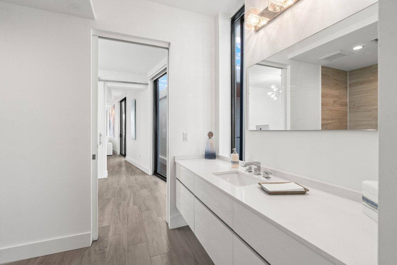 019-106InletWay-304-PalmBeachShores-FL-3