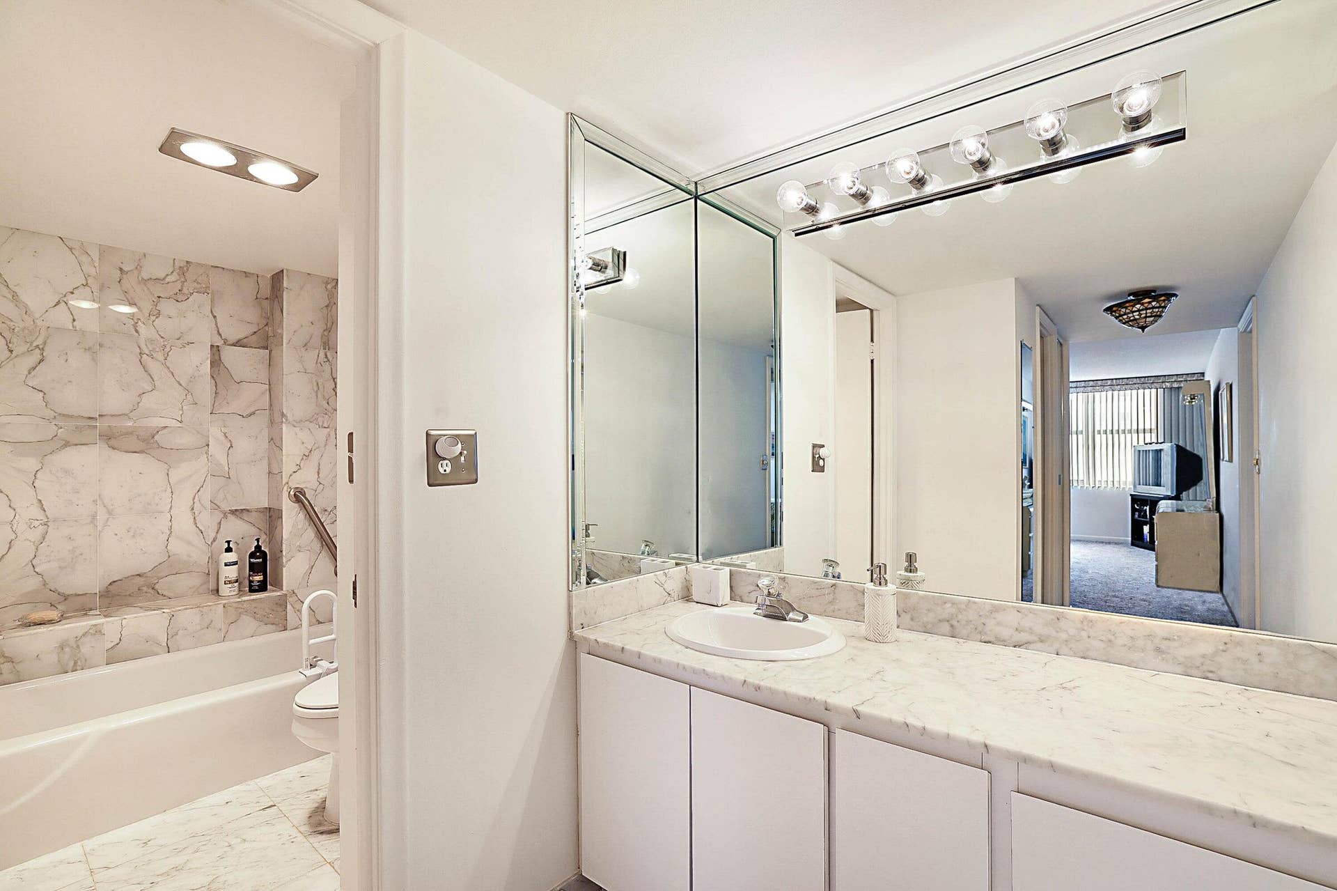 1149 Hillsboro Mile, #310, Hillsboro Beach, Hillsboro Beach, FL 33062