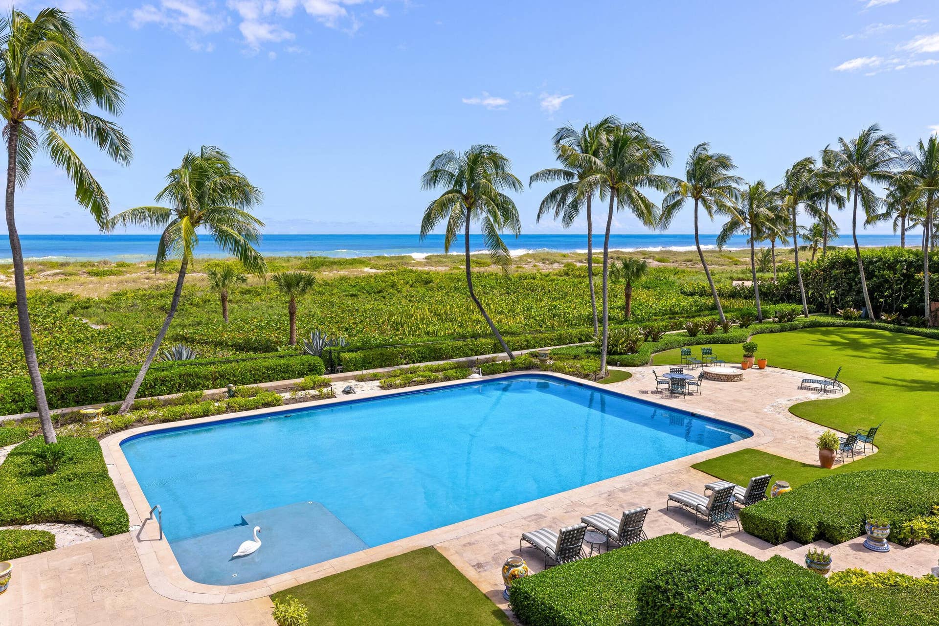 1491 N Ocean Boulevard, Palm Beach, FL 33480 East Pool