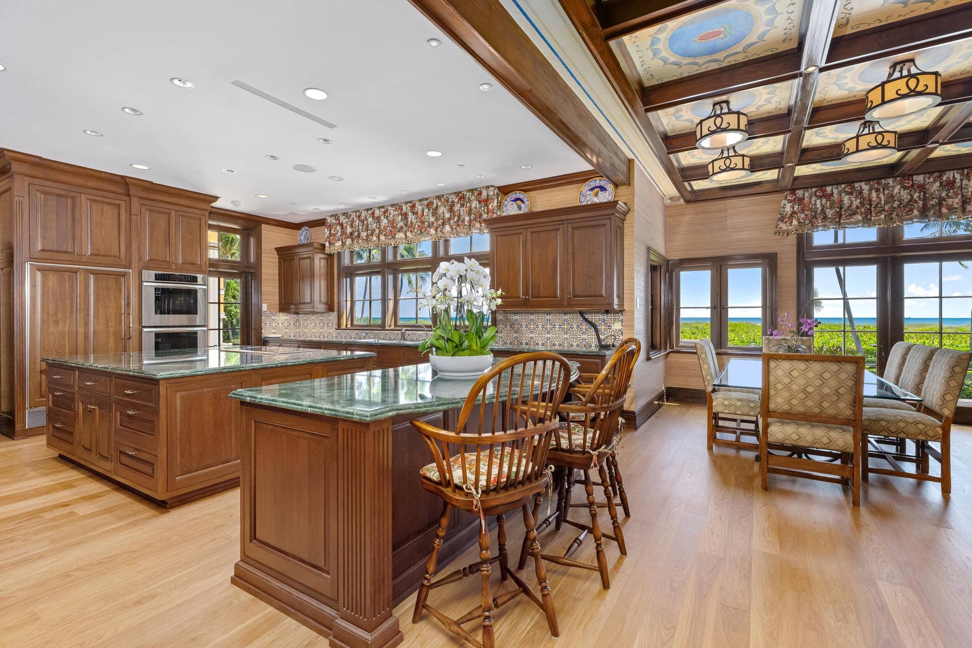 1491 N Ocean Boulevard, Palm Beach, FL 33480 Kitchen