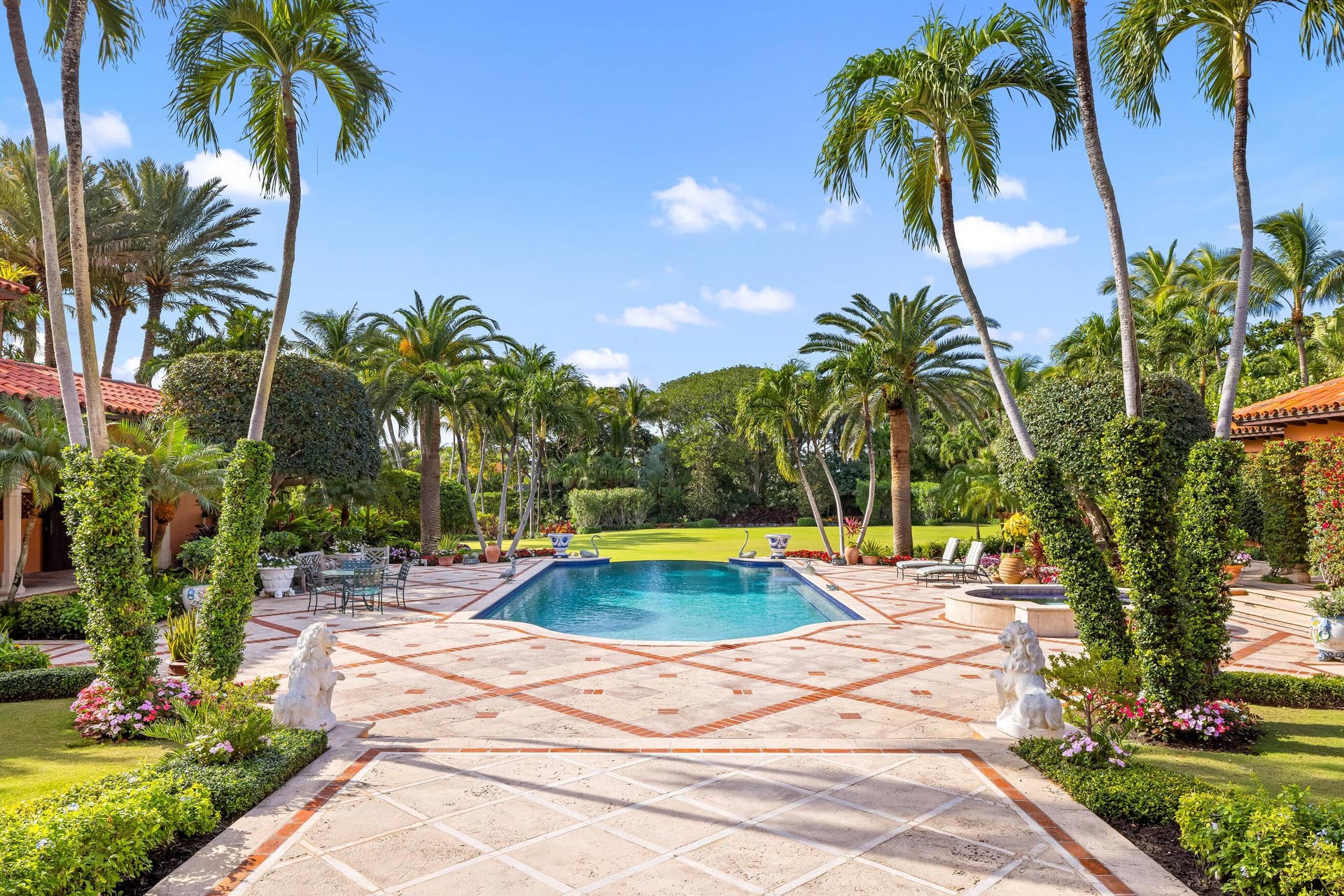 1491 N Ocean Boulevard, Palm Beach, FL 33480 West Pool