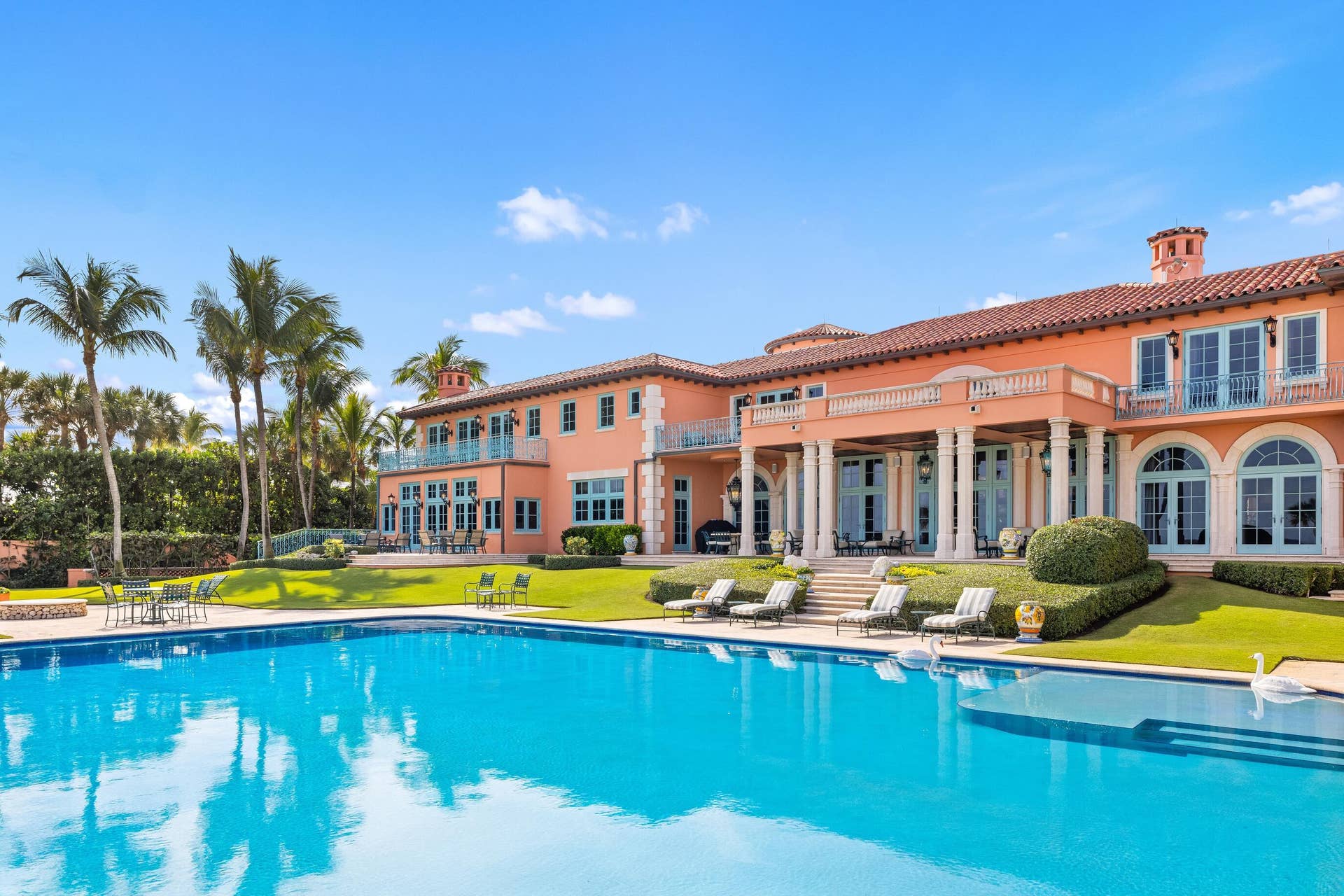 1491 N Ocean Boulevard, Palm Beach, FL 33480 East Pool