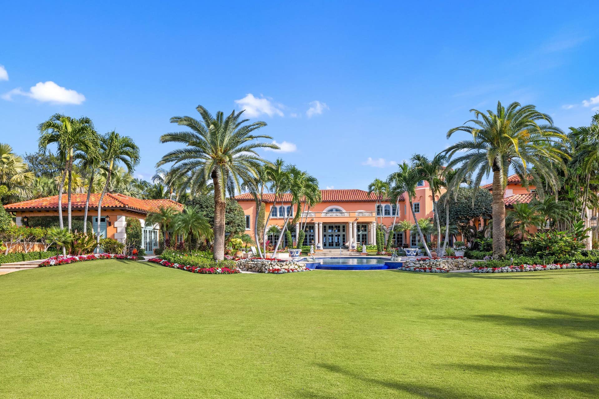 1491 N Ocean Boulevard, Palm Beach, FL 33480 Front Yard