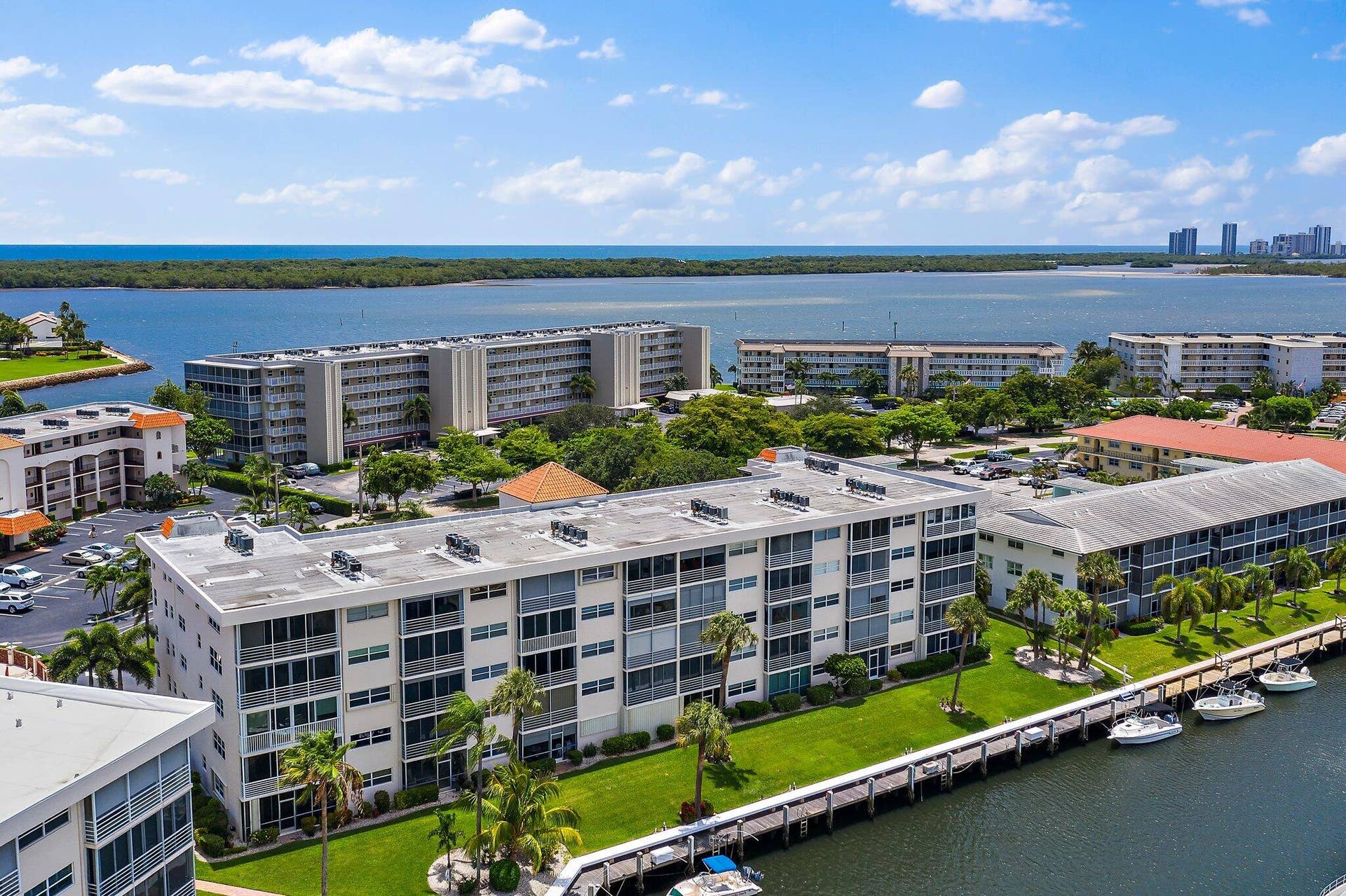 29 Yacht Club Drive, #407, North Palm Beach, FL 33408 041-29YachtClubDr407-NorthPalmBeach-FL-S