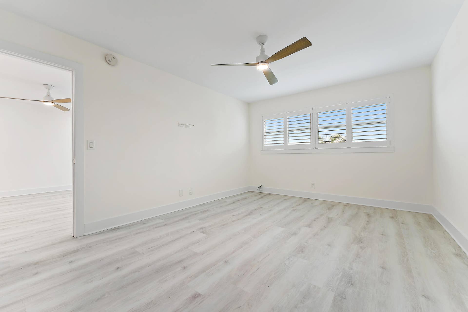 29 Yacht Club Drive, #407, North Palm Beach, FL 33408 021-29YachtClubDr-407-NorthPalmBeach-FUL
