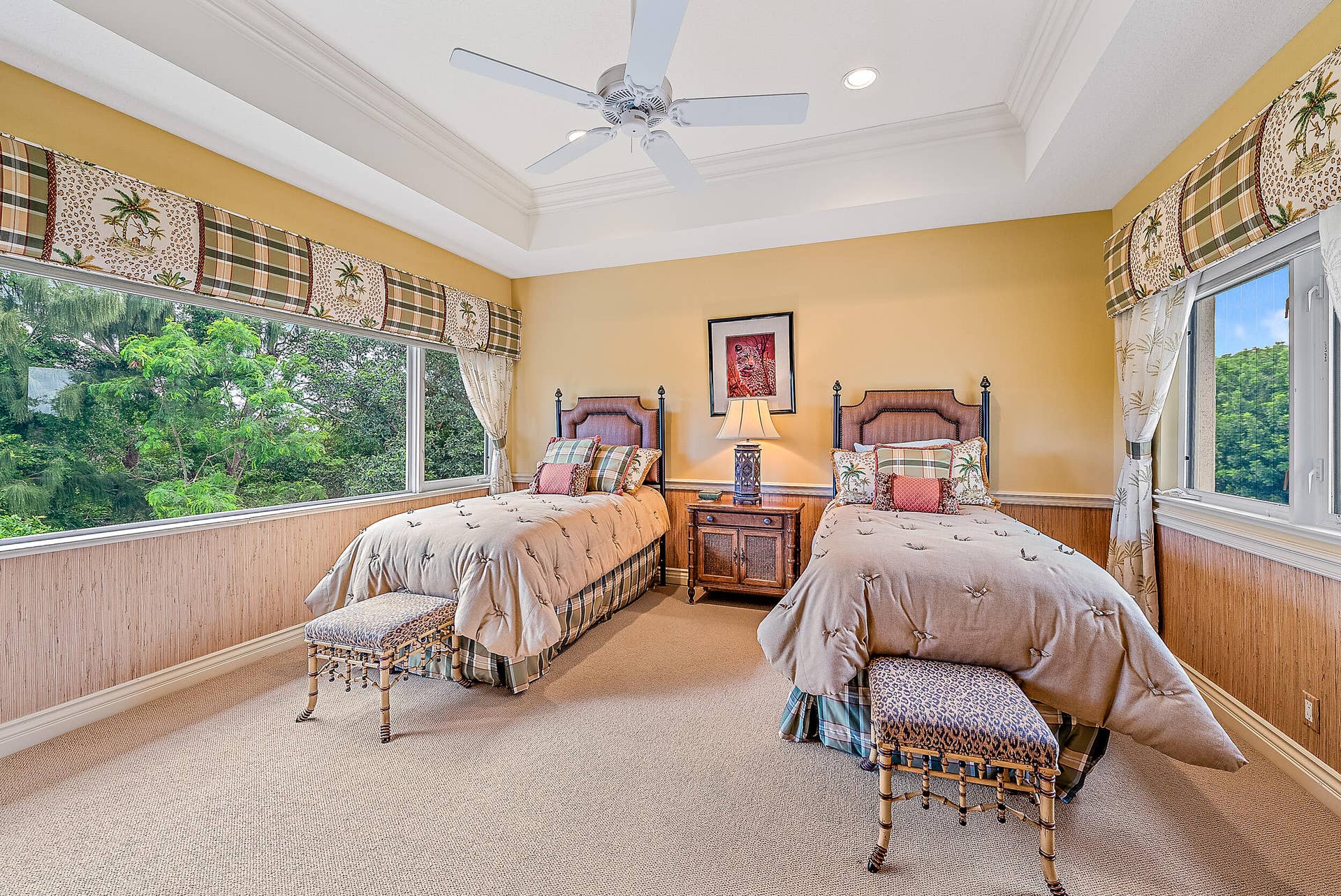 12049 SE Intracoastal Terrace, Jupiter, FL 33469 Guest Bedroom