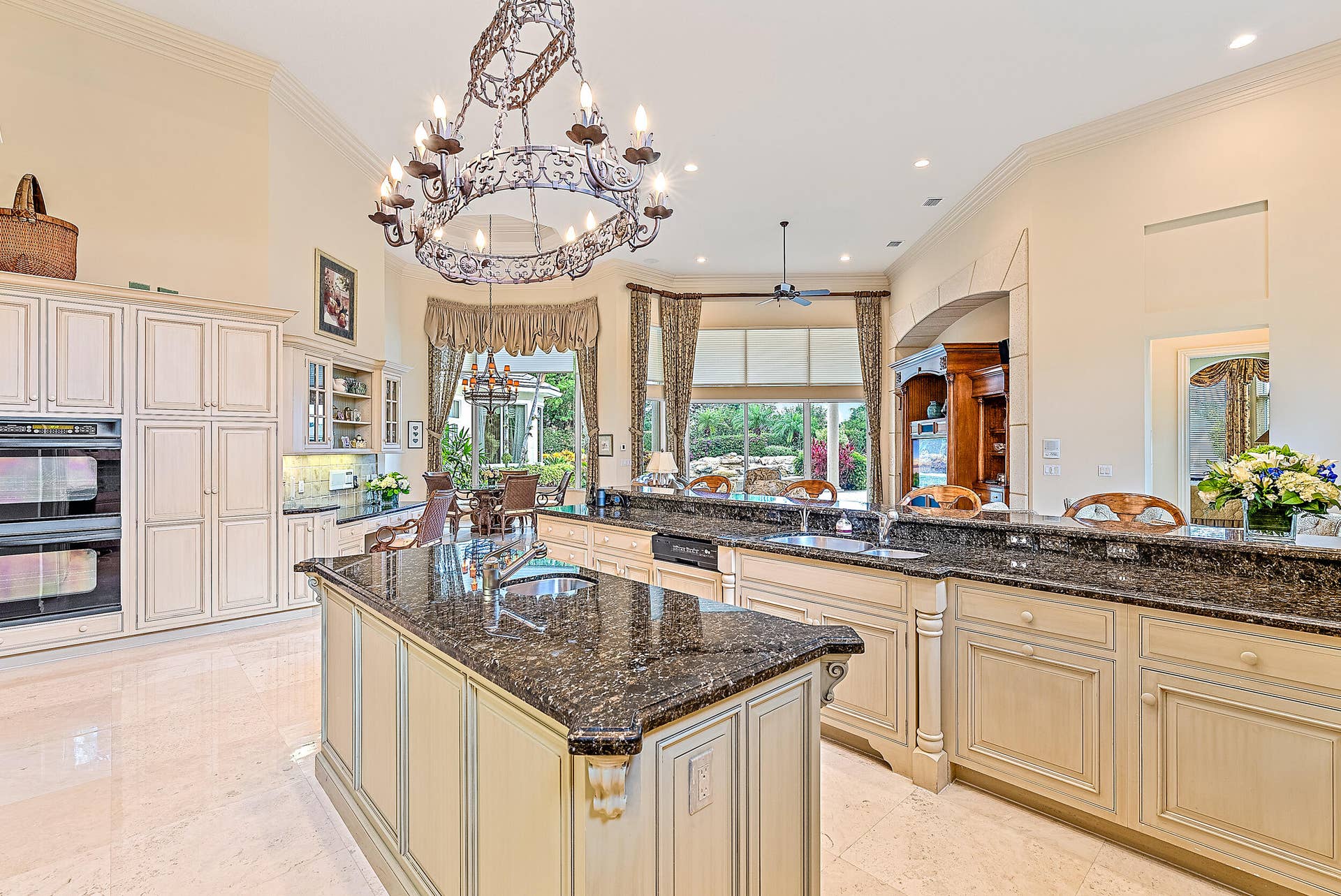 12049 SE Intracoastal Terrace, Jupiter, FL 33469 Kitchen