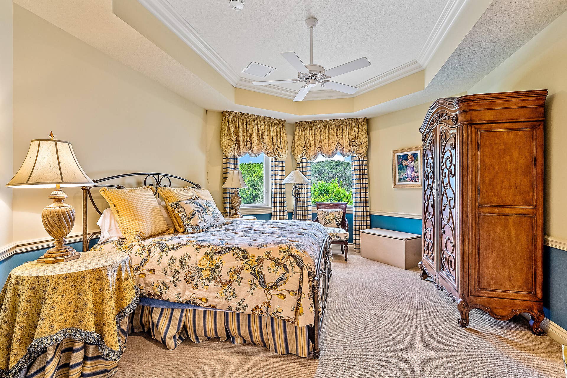 12049 SE Intracoastal Terrace, Jupiter, FL 33469 Guest Bath