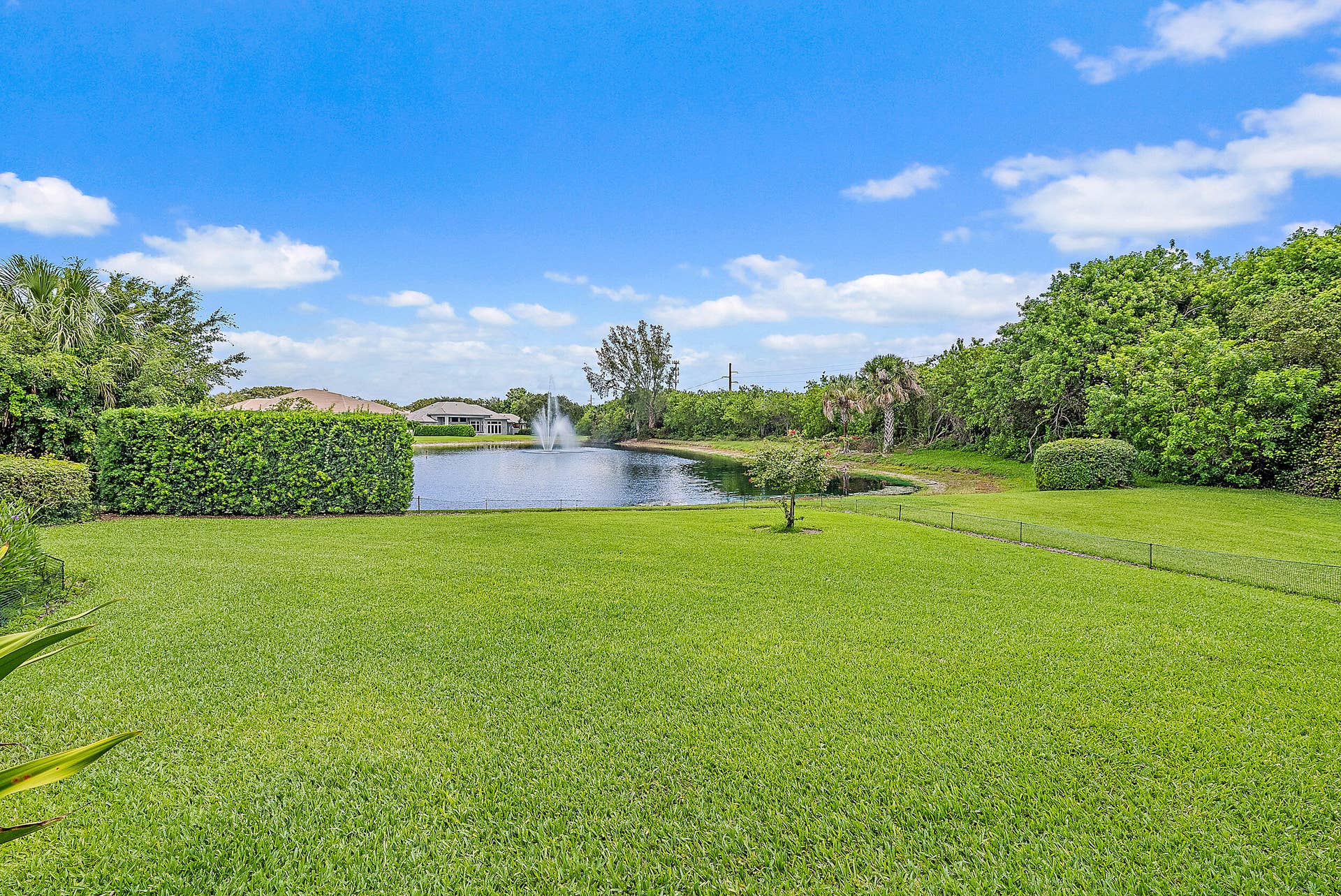 12049 SE Intracoastal Terrace, Jupiter, FL 33469 Pond View