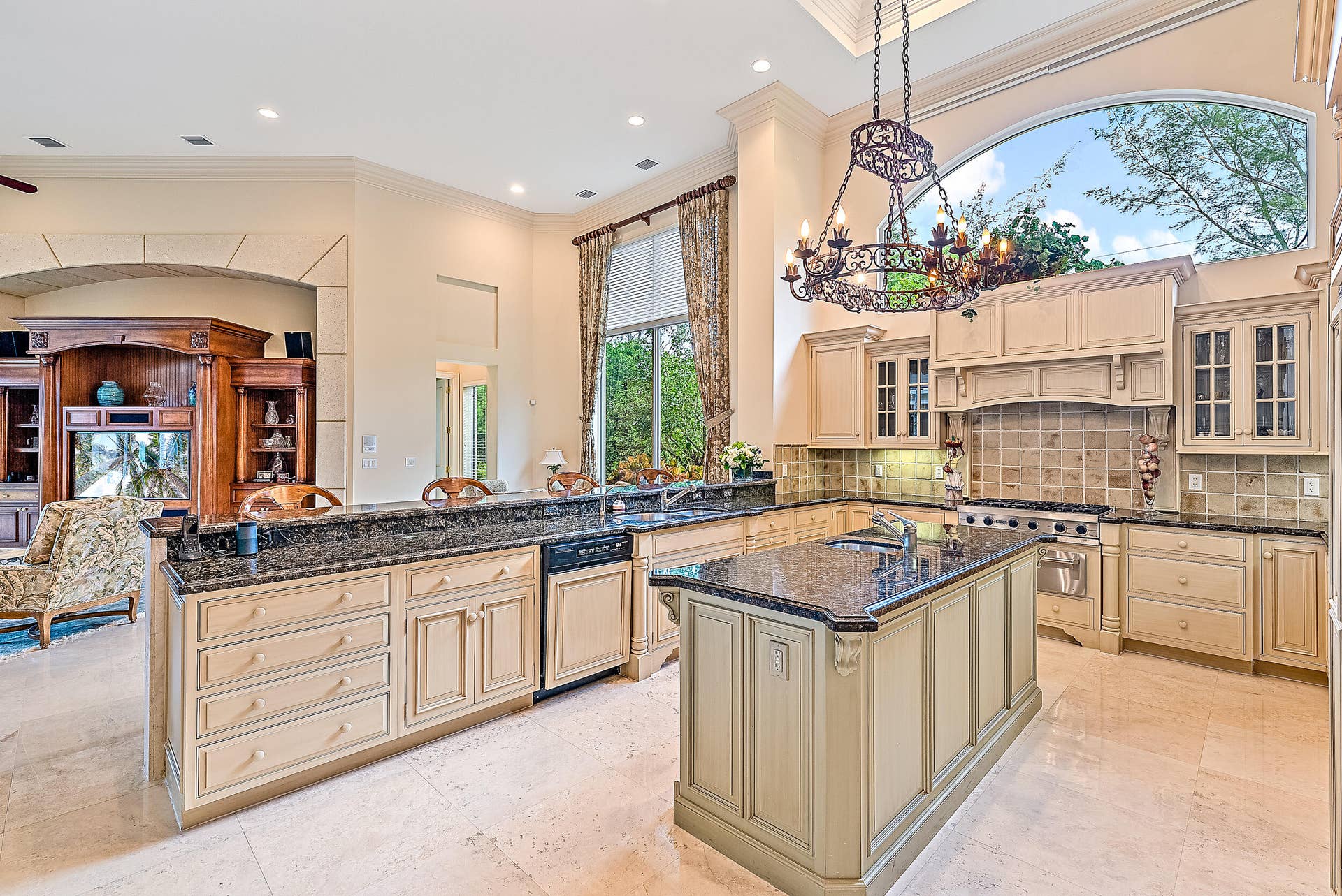 12049 SE Intracoastal Terrace, Jupiter, FL 33469 Kitchen