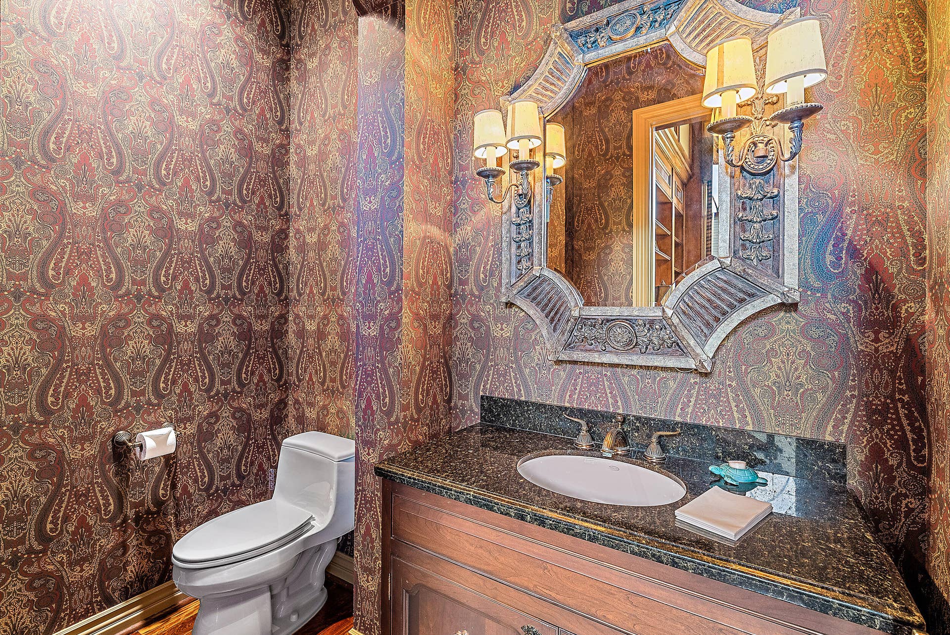 12049 SE Intracoastal Terrace, Jupiter, FL 33469 Powder Room