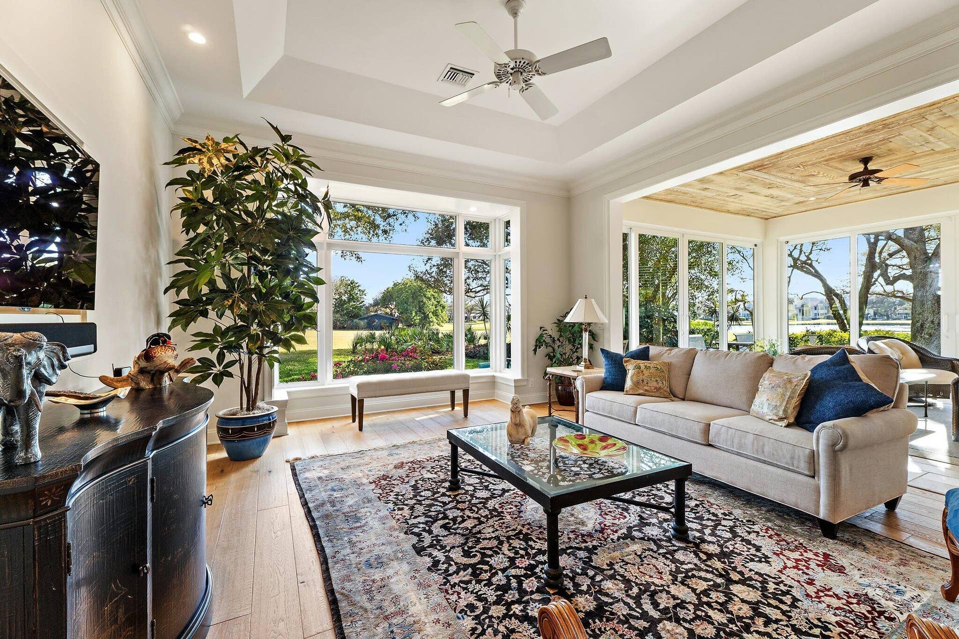18587 SE Ferland Court, Jupiter, FL 33469 Living Room