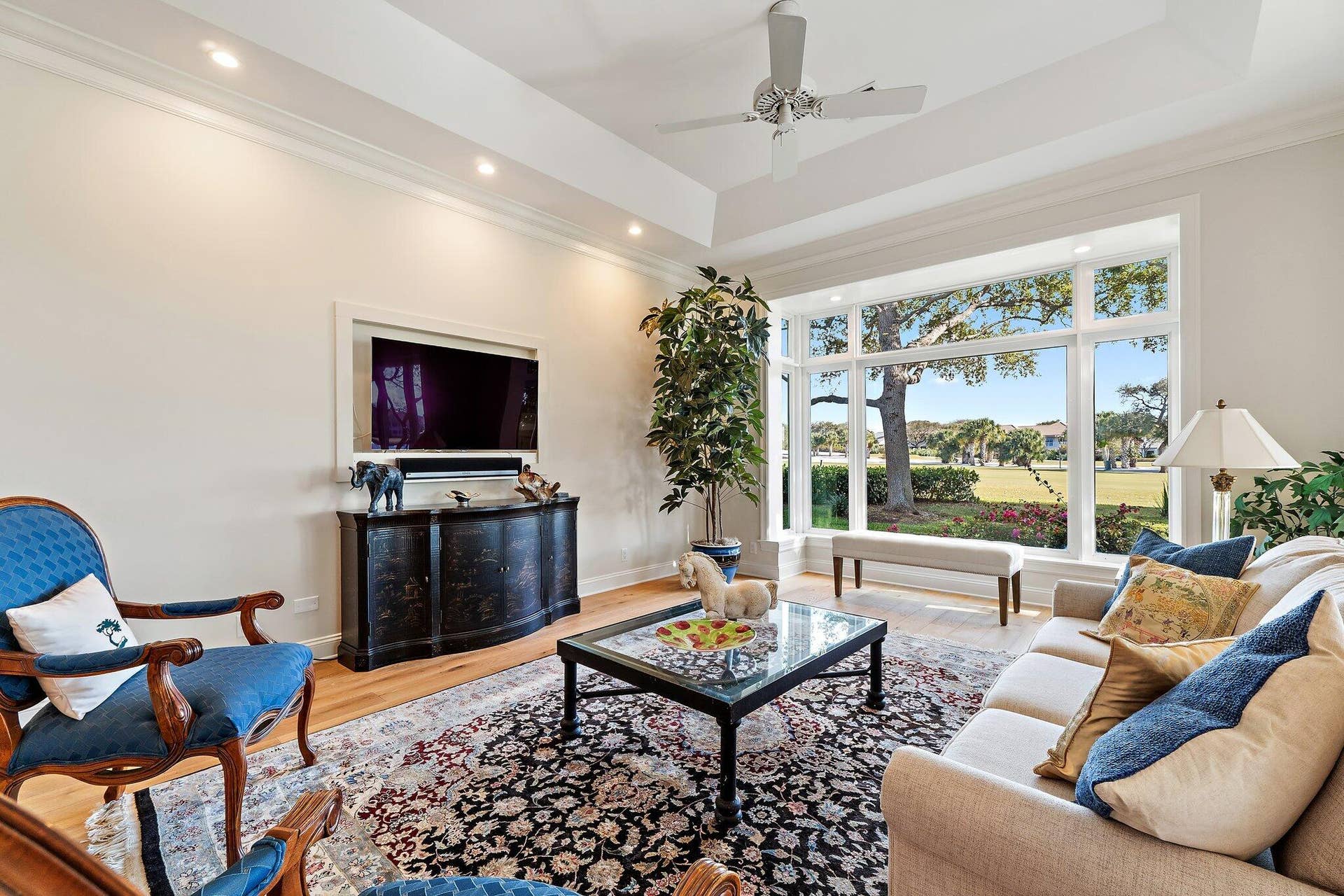 18587 SE Ferland Court, Jupiter, FL 33469 Living Room