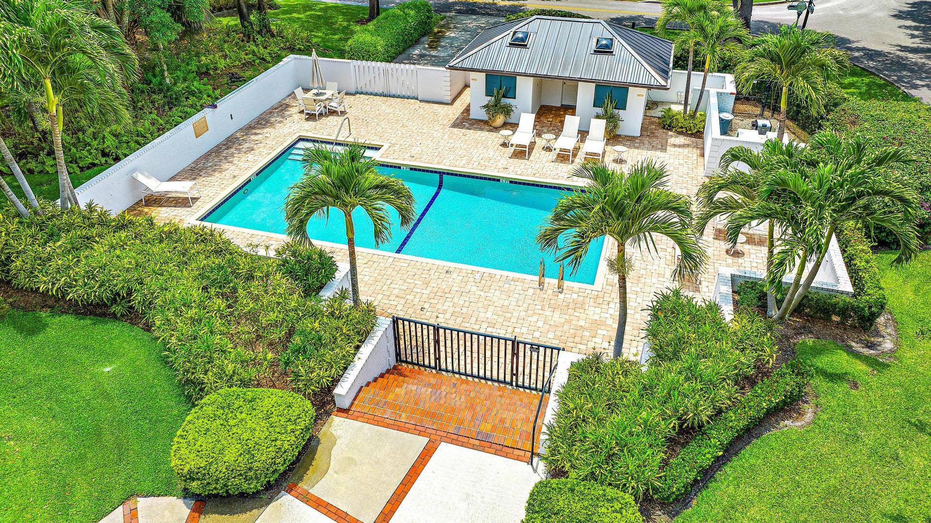 18587 SE Ferland Court, Jupiter, FL 33469 Ferland Pool
