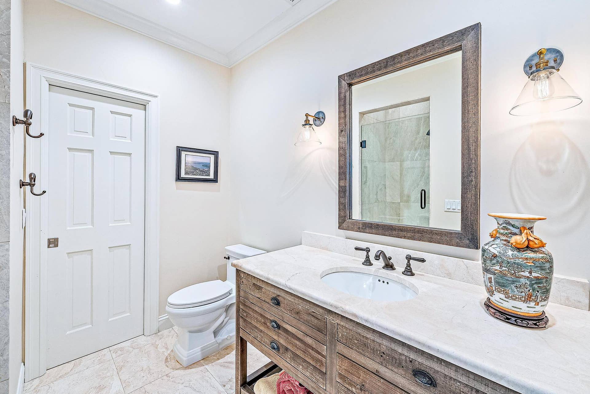 18587 SE Ferland Court, Jupiter, FL 33469 Guest Bathroom