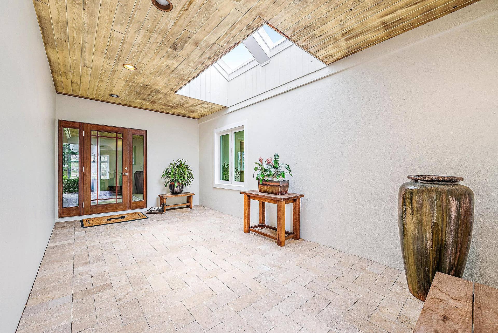 18587 SE Ferland Court, Jupiter, FL 33469 Front Entryway