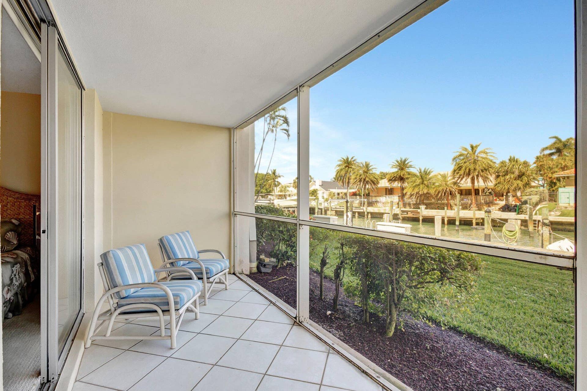 105 Paradise Harbour Boulevard, #109, North Palm Beach, FL 33408 lanai