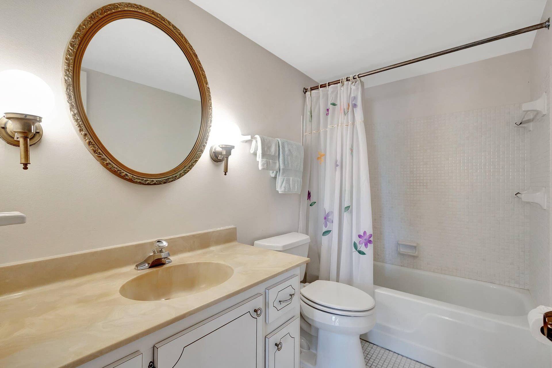 105 Paradise Harbour Boulevard, #109, North Palm Beach, FL 33408 bathroom
