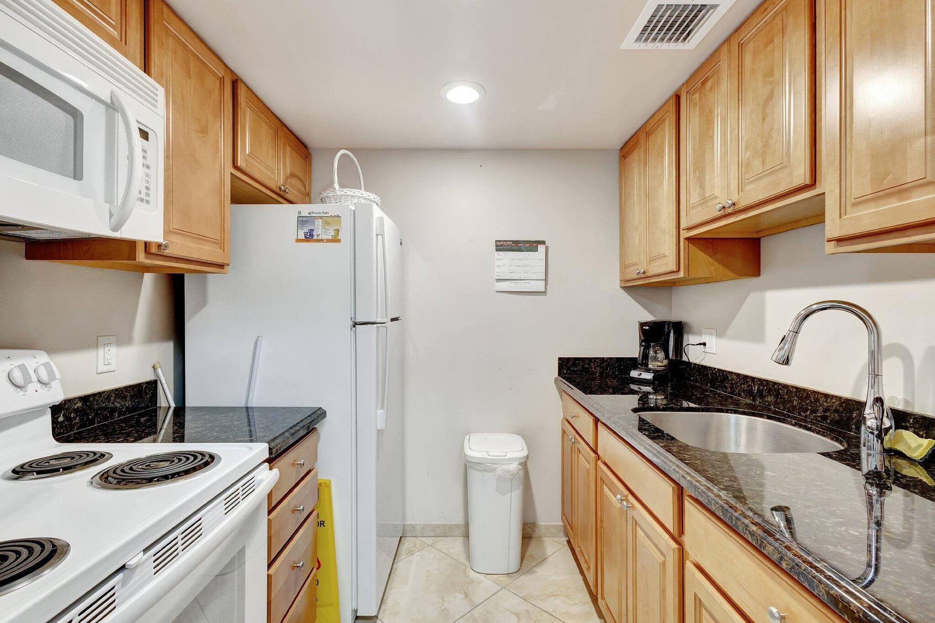 105 Paradise Harbour Boulevard, #109, North Palm Beach, FL 33408 clubhouse kitchen