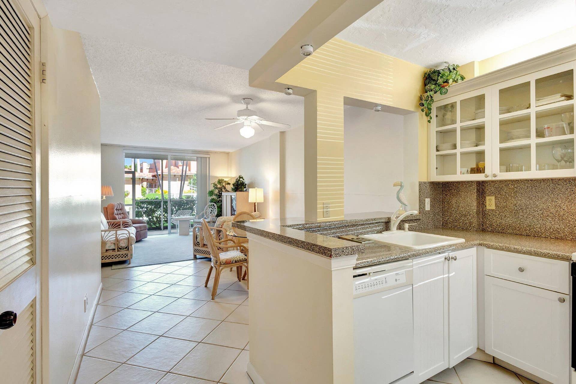 105 Paradise Harbour Boulevard, #109, North Palm Beach, FL 33408 109