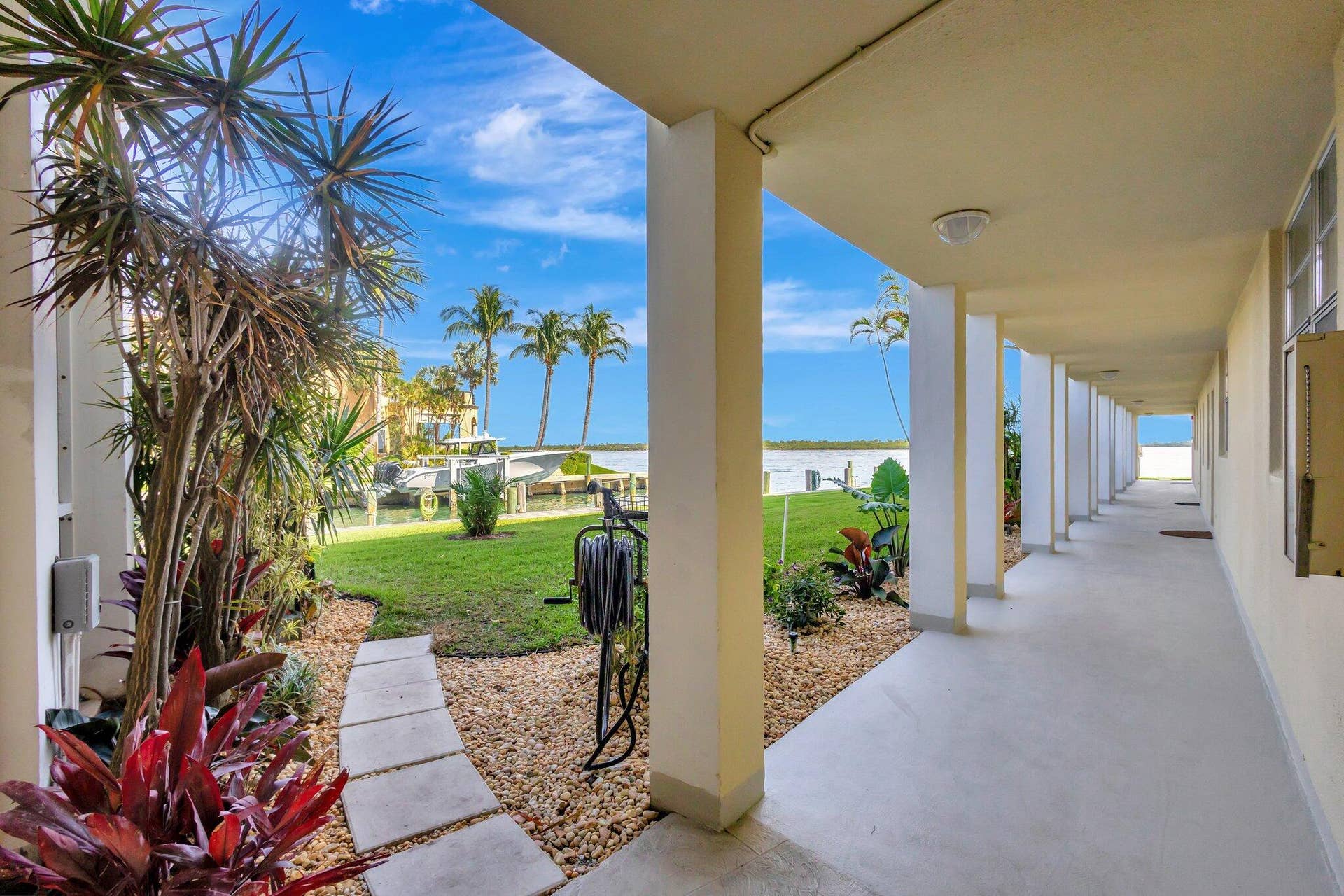 105 Paradise Harbour Boulevard, #109, North Palm Beach, FL 33408 6-web-or-mls-1 (26)