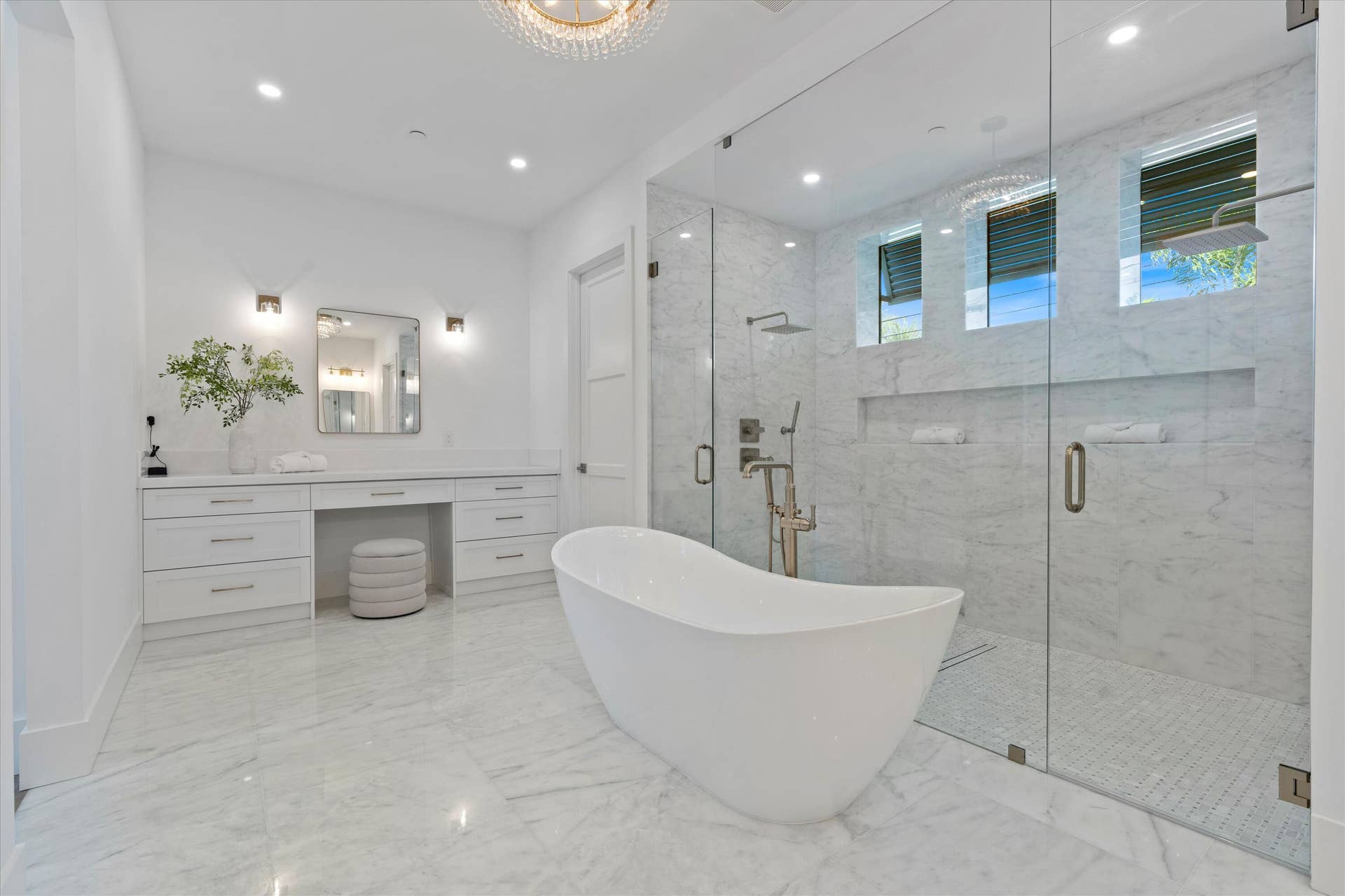1211 Gulfstream Way, Singer Island, FL 33404 19-1211 Gulfstream Way Singer Island, FL