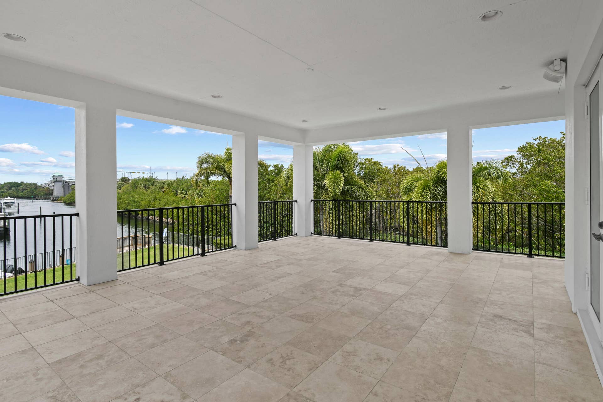 13965 Willow Cay Drive, Juno Beach, FL 33408 13965WillowCayDr(68)