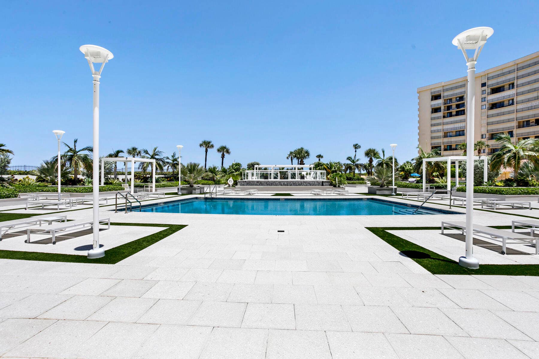 200 Ocean Trail Way, #106, Jupiter, FL 33477 New Pool Deck / Spa / Gas Grill / Beach Access