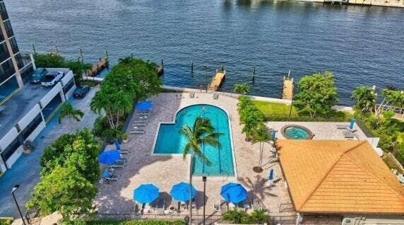 3420 S Ocean Boulevard, #3p, Highland Beach, Highland Beach, FL 33487 POOL AND HOT TUB ON THE INTRACOASTAL