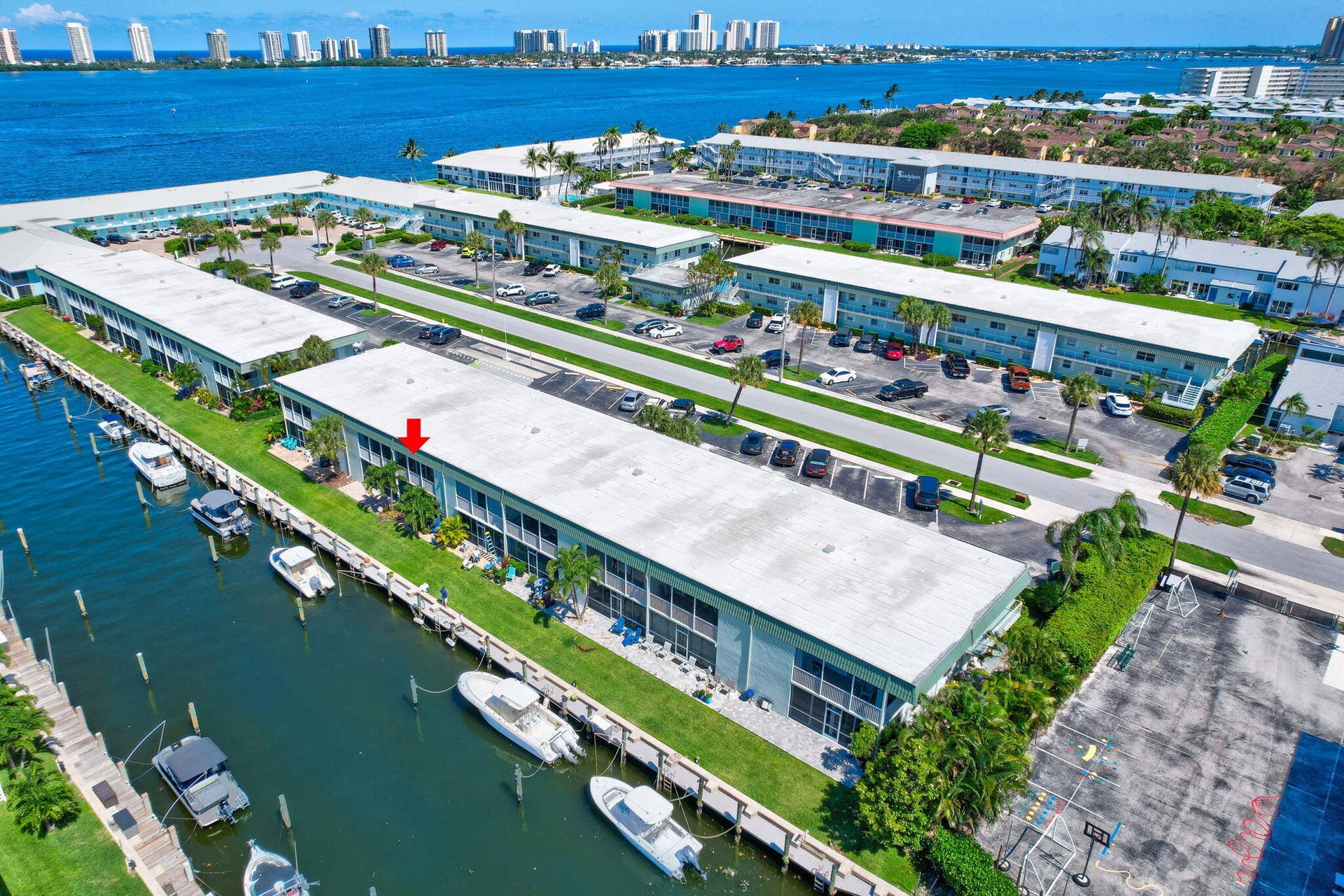 121 Wettaw Lane, #211, North Palm Beach, FL 33408 AERIAL VIEW