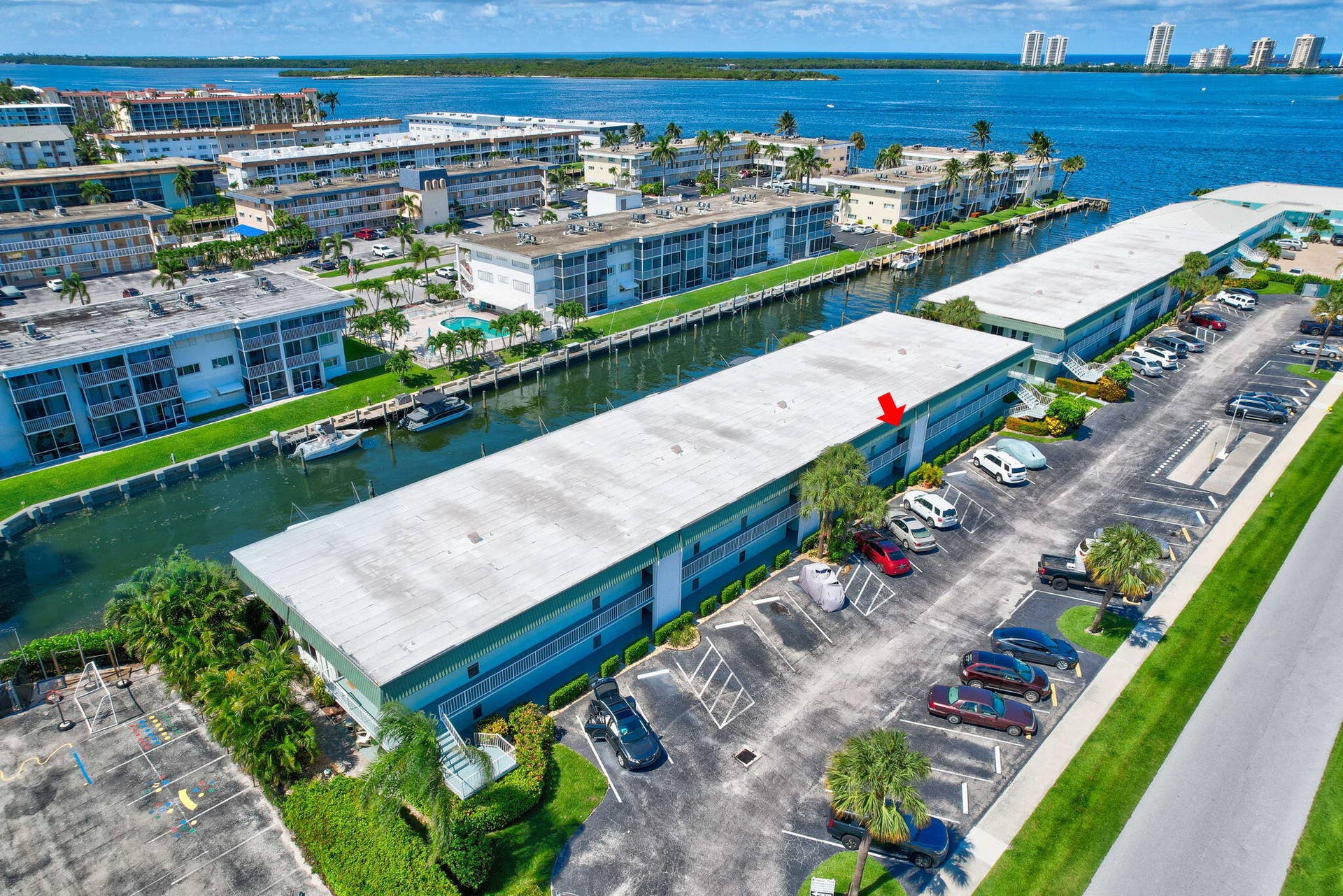 121 Wettaw Lane, #211, North Palm Beach, FL 33408 AERIAL VIEW