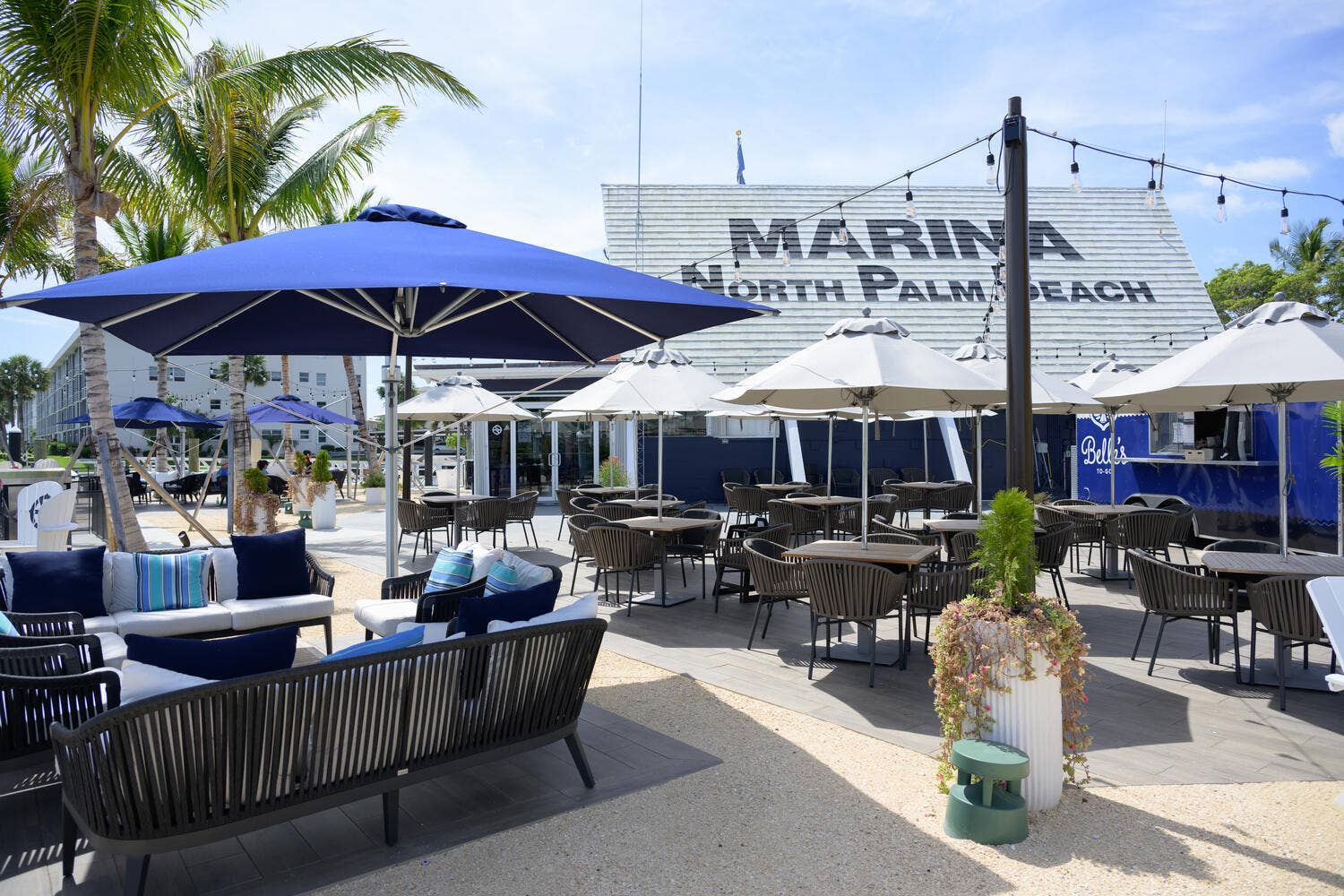 121 Wettaw Lane, #211, North Palm Beach, FL 33408 BELLES NPB