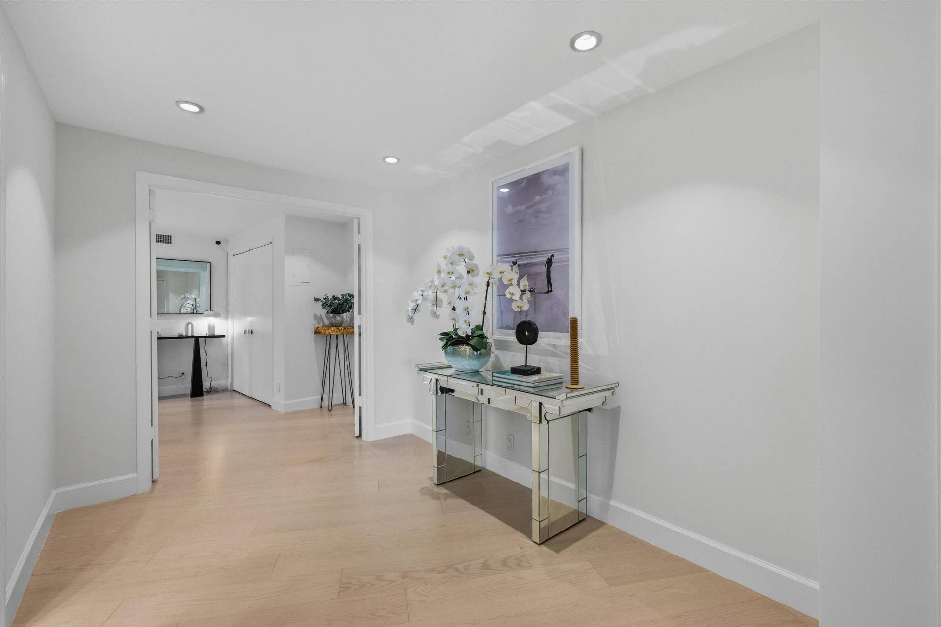 100 Sunrise Avenue, #520/521, Palm Beach, FL 33480 Vestibule