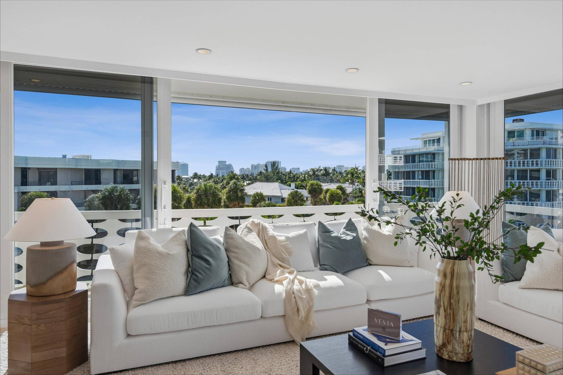100 Sunrise Avenue, #520/521, Palm Beach, FL 33480 Living Room