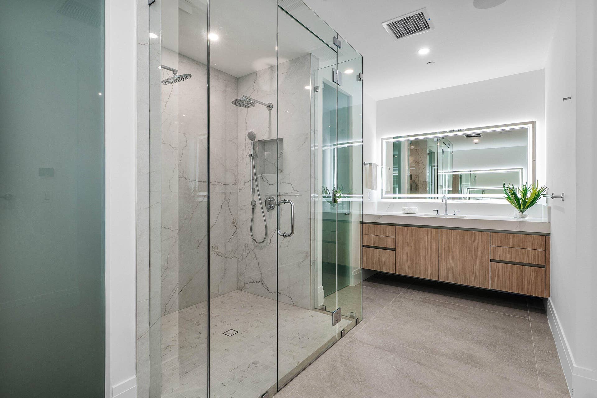87 Isle Of Venice Drive, #202s, Fort Lauderdale, FL 33301 035-87IsleofVeniceDrive-FortLauderdale-F