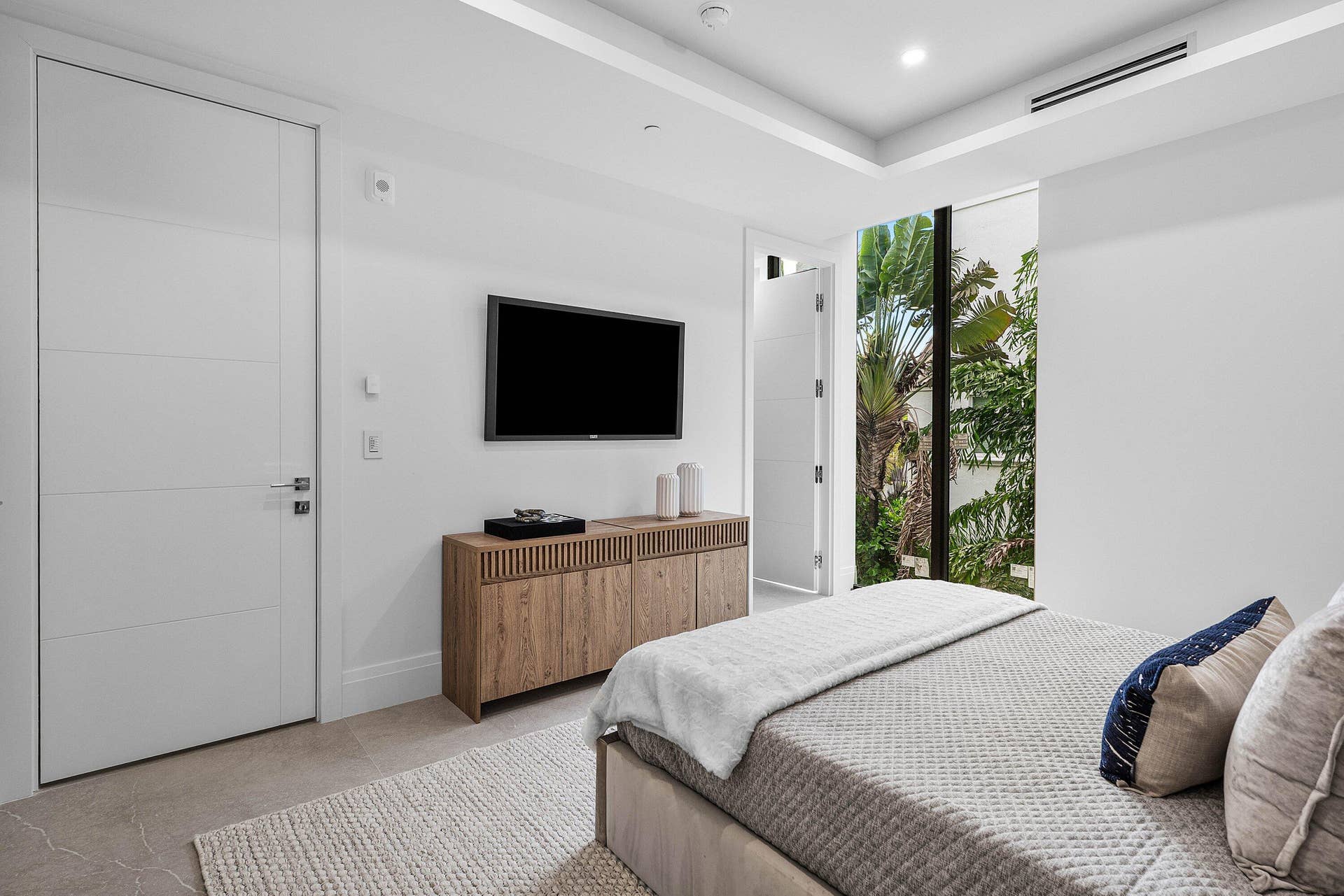 87 Isle Of Venice Drive, #202s, Fort Lauderdale, FL 33301 023-87IsleofVeniceDrive-FortLauderdale-F