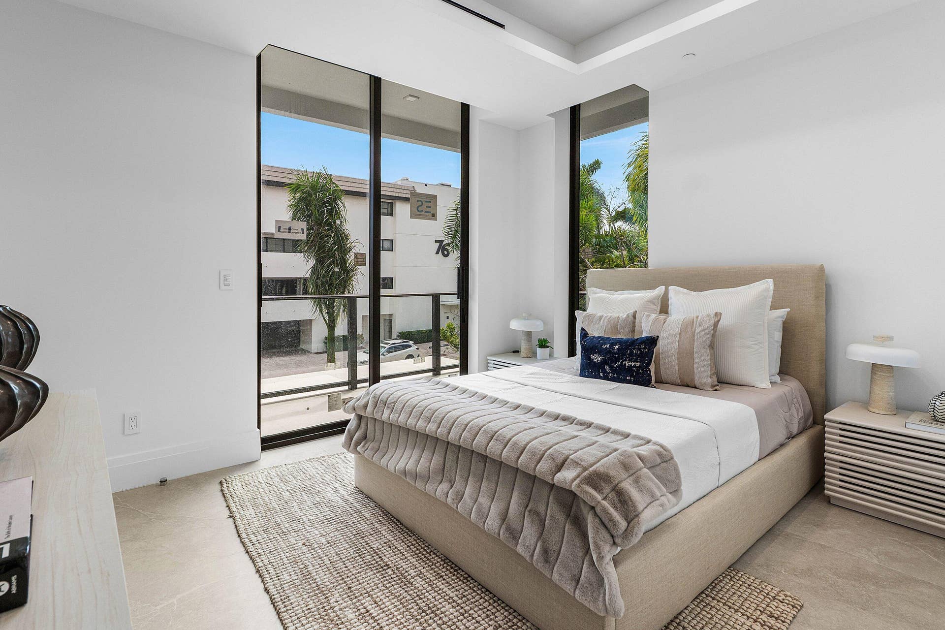 87 Isle Of Venice Drive, #202s, Fort Lauderdale, FL 33301 019-87IsleofVeniceDrive-FortLauderdale-F