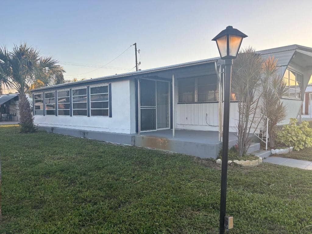 562 NE 47th St, Lot 393, Deerfield Beach, FL 33064 562 NE 47th St, Lot 393, Deerfield Beach, FL 33064