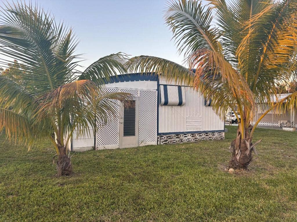 562 NE 47th St, Lot 393, Deerfield Beach, FL 33064 562 NE 47th St, Lot 393, Deerfield Beach, FL 33064