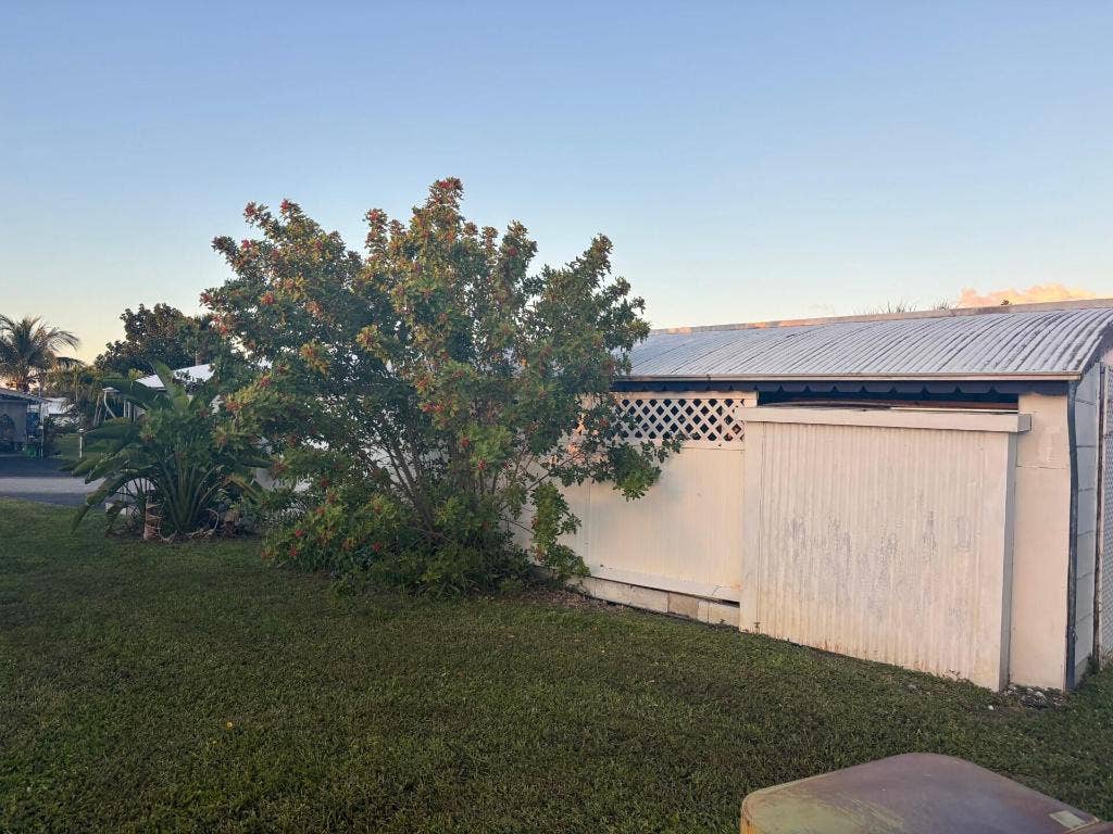 562 NE 47th St, Lot 393, Deerfield Beach, FL 33064 562 NE 47th St, Lot 393, Deerfield Beach, FL 33064
