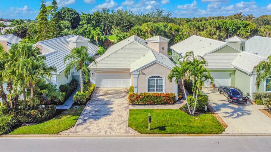 Property photo for 1019 Lytham Court, West Palm Beach, FL