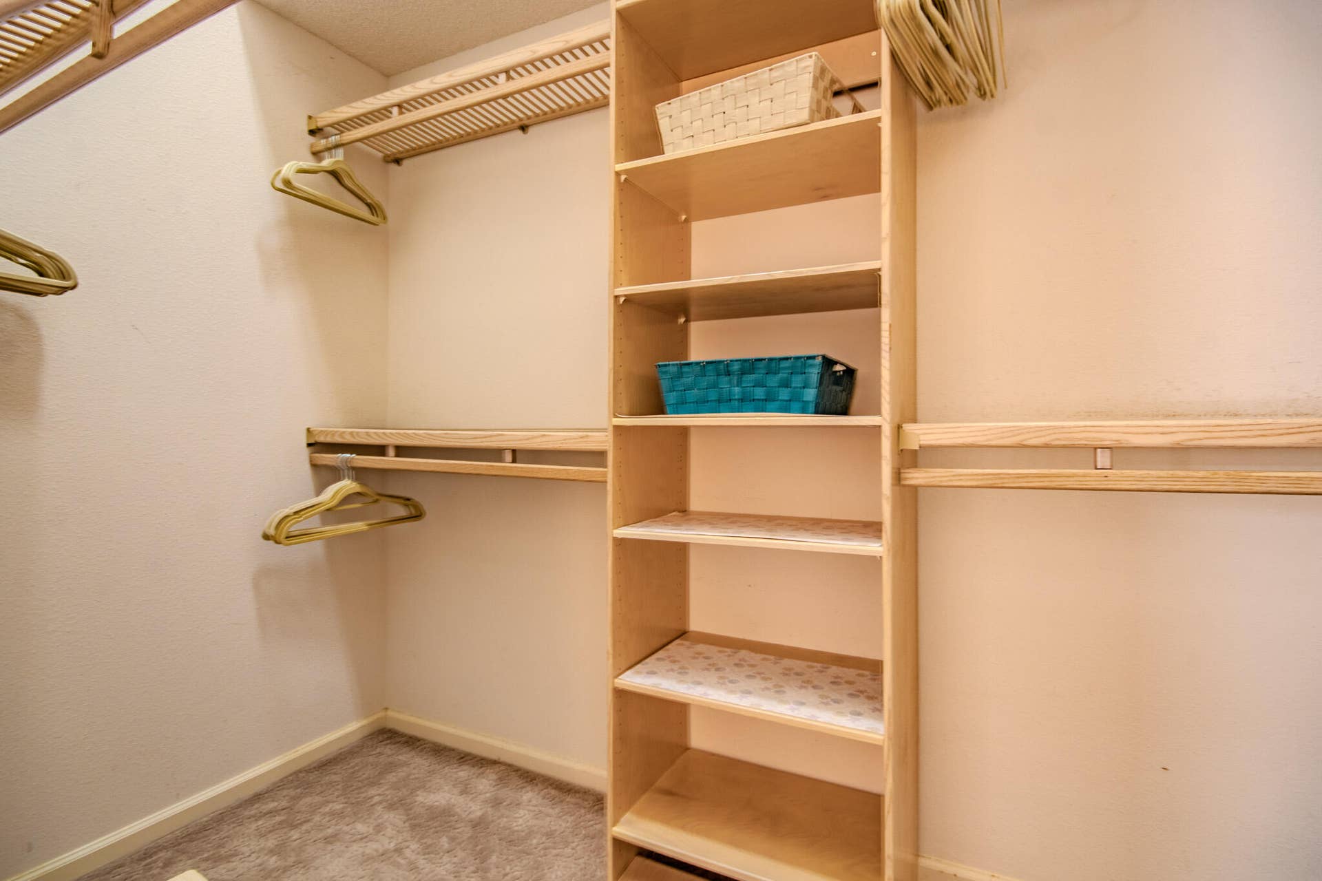 Walk in closet