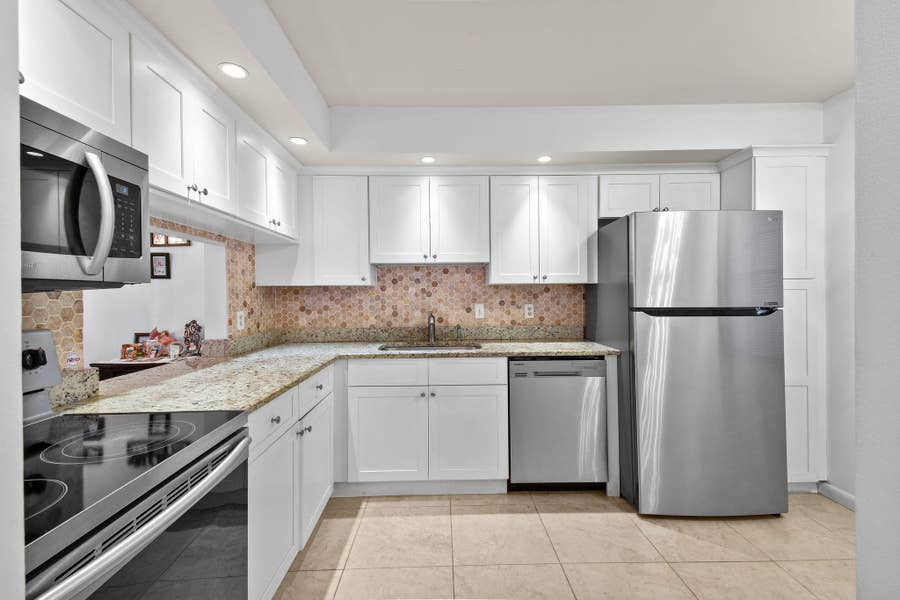 Property photo for 140 Lake Nancy Lane, #112, West Palm Beach, FL
