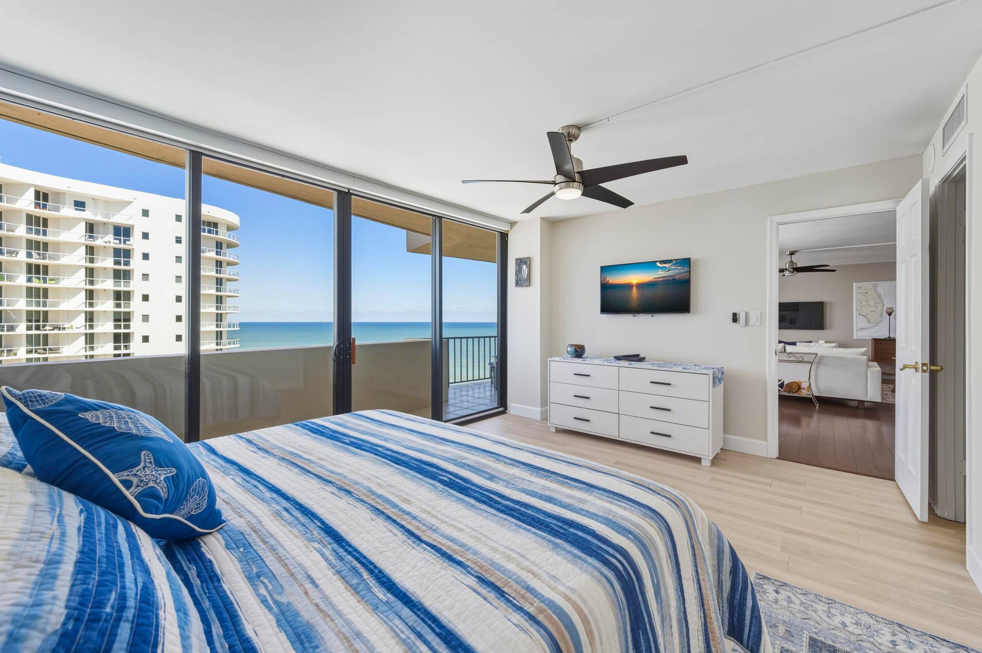 4200 N Ocean Drive, #1-1705, Singer Island, FL 33404 _DSC3935
